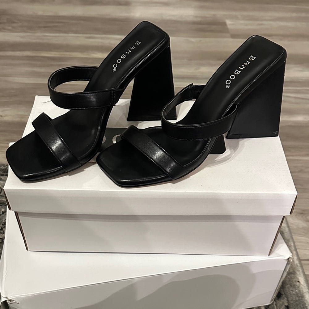 BAMBOO Black Women's Block Heels size 6